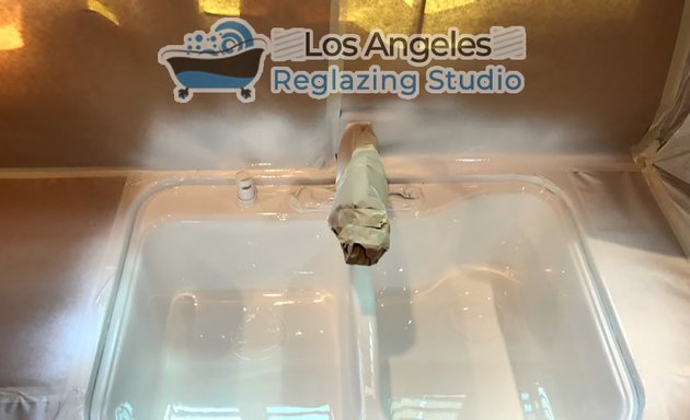 Photo of Bathtub Reglazing Los Angeles