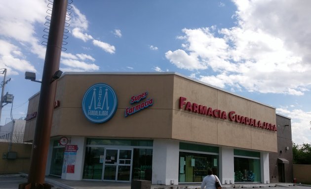 Foto de farmacia Guadalajara