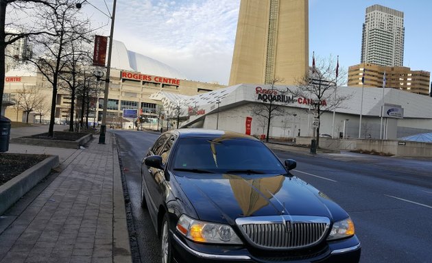 Photo of Airport Toronto Taxi Limo