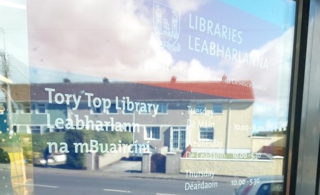 Photo of Tory Top Library Ballyphehane(Leabharlann Thoraí Barr Baile Féithéan)