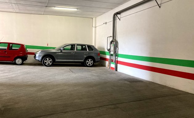 foto Autorimessa Gran Garage Roma