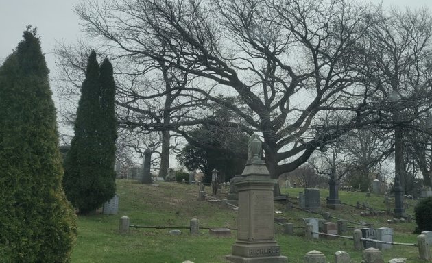 Photo of Cypress Hills Cemetery