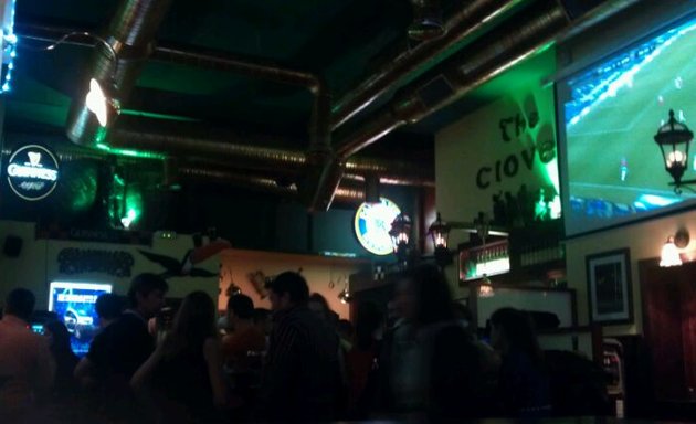 Foto de The Clover Irish Tavern