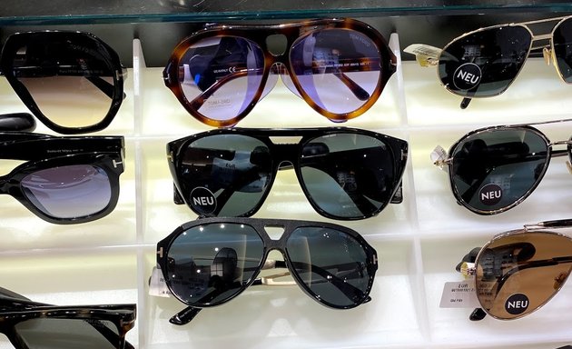 Foto von Sunglass Hut