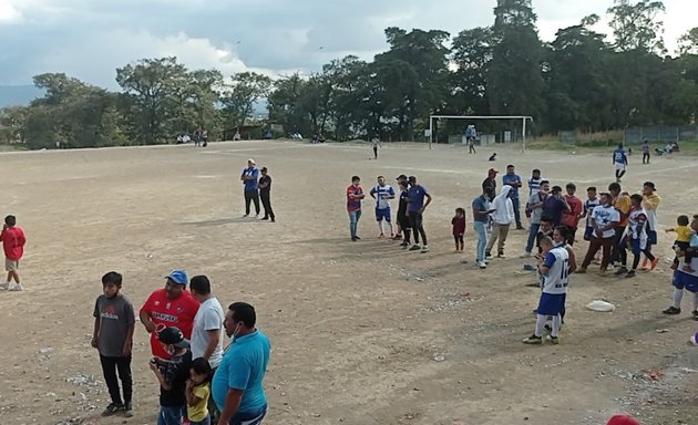 Foto de Campos de Futbol De La Comunidad