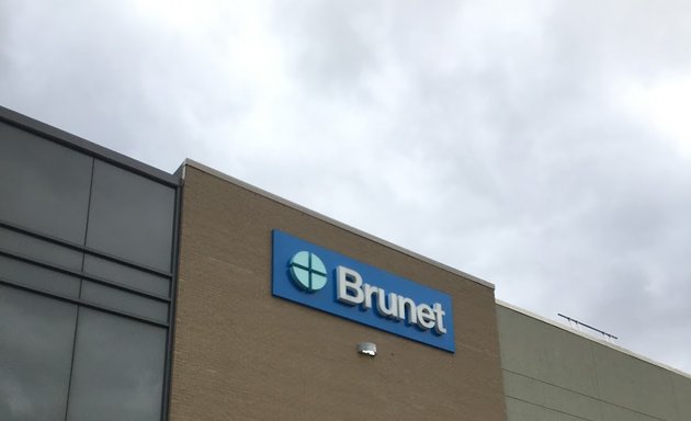 Photo of Brunet