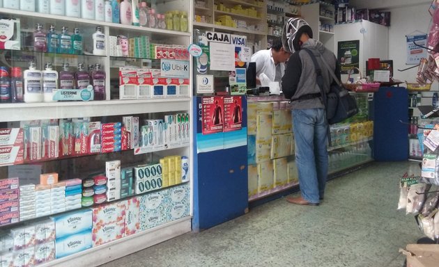 Foto de Farmacia Queen