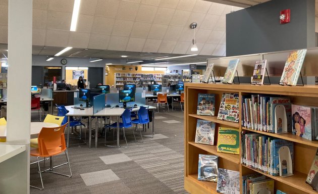 Photo of Denver Public Library: Ford-Warren Branch Library