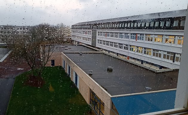Photo de Lycée Dumont d'Urville