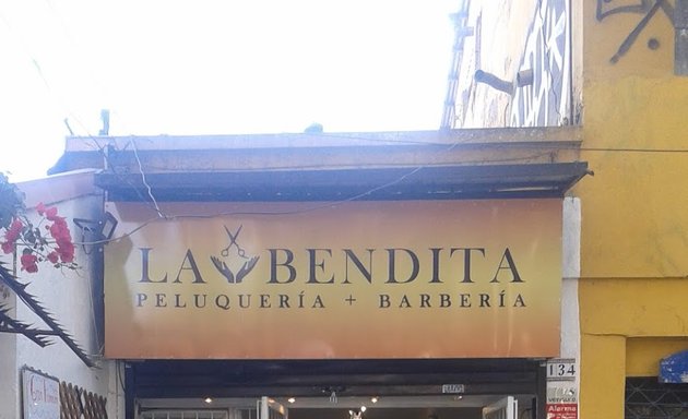 Foto de La Bendita Peluqueria + Barbería