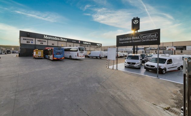 Foto de CADIMAR V.I. | Mercedes Benz Vehículos Industriales y Fuso Cádiz - Grupo Angal