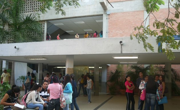Foto de Facultad de Humanidades y Educación