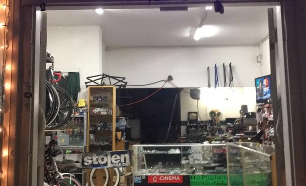 Photo of La Cadena Bicycle Shop