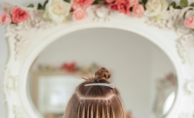 Photo of Taylor Rose Hair