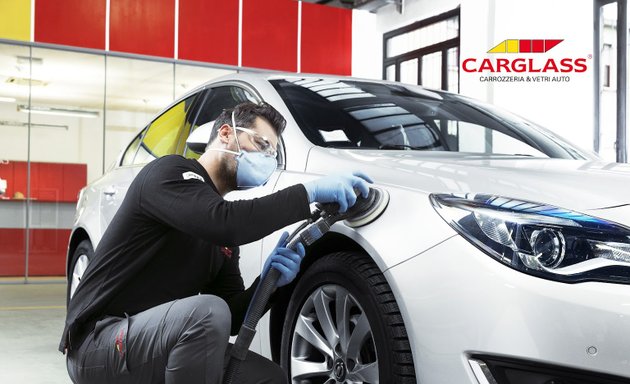 foto Carrozzeria Roma – S.B. Car - Affiliato Carglass®