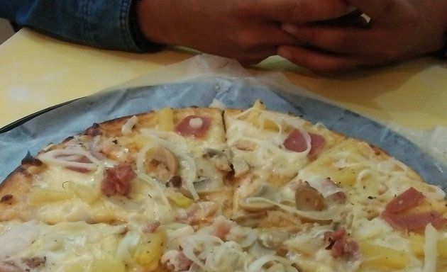 Photo of Alberto’s Pizza Buhangin