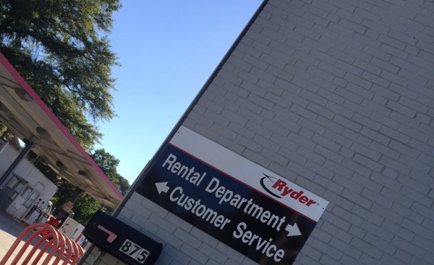 Photo of Ryder Truck Rental