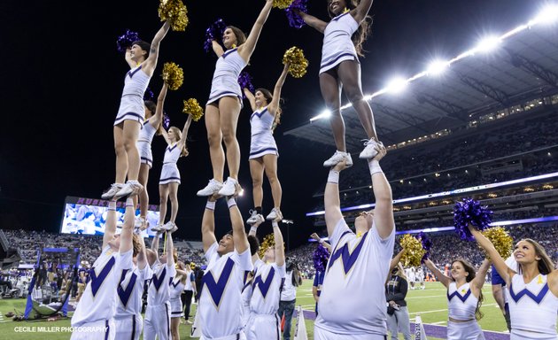 Photo of UW Cheer & Dance