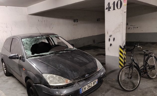 Photo de Yespark, location de parking au mois - Porte d'Asnières Paris 17 - Paris