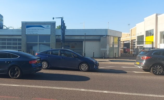 Photo of Emergency Roadside Assistance & Tow Truck Service near A13 Stepney Green