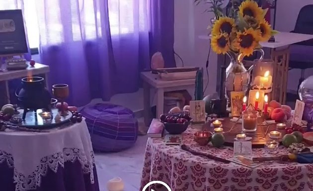 Foto de Tarot presencial en Sevilla - Margui Centeno