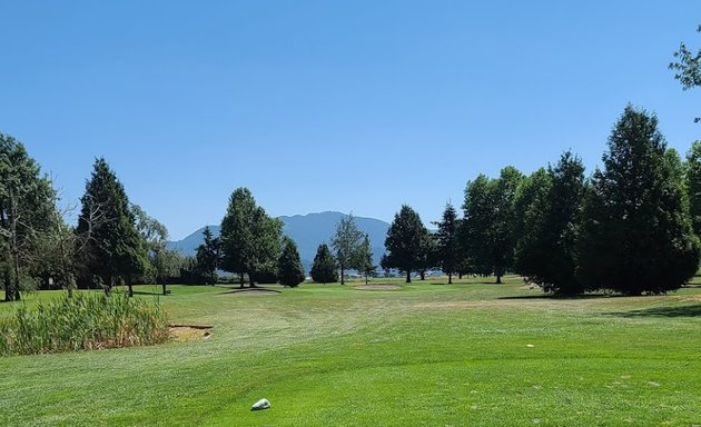 Photo of Fraserglen Golf & Training Centre