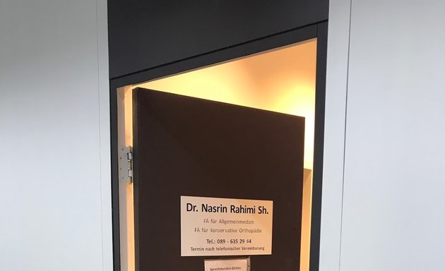 Foto von Dr. Nasrin Rahimi Sh.