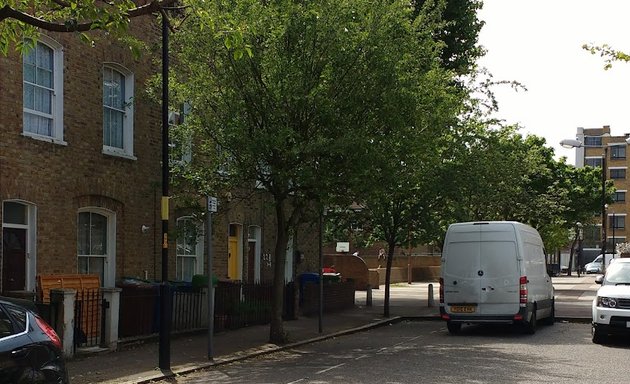 Photo of Southwark Park Primary School