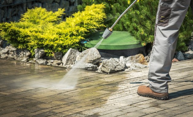 Photo of Pressure Washing Winnipeg