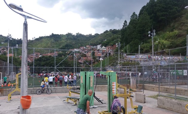 Foto de Cancha Sintética De Futbol Salado Parte Alta