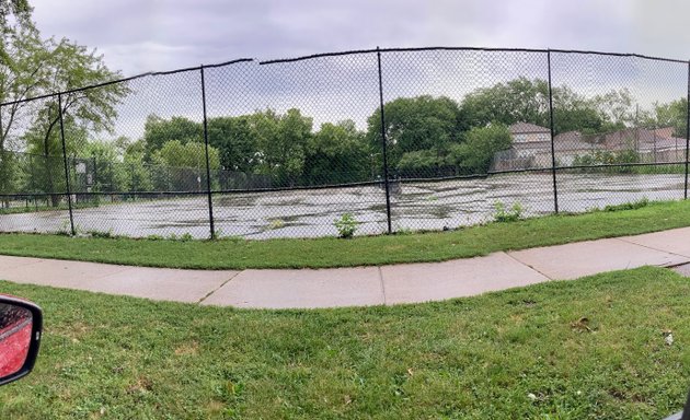 Photo of Field Park Tennis Court