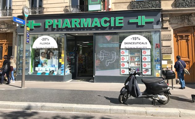 Photo de 💊 PHARMACIE PLACE GAMBETTA | Paris 20ème