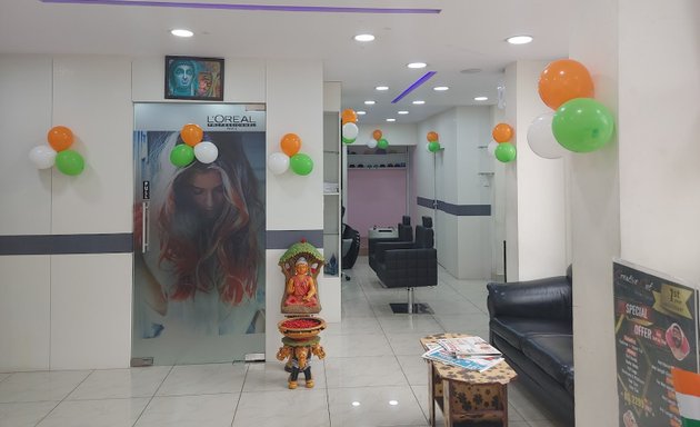 Photo of Creative Cut Unisex Salon