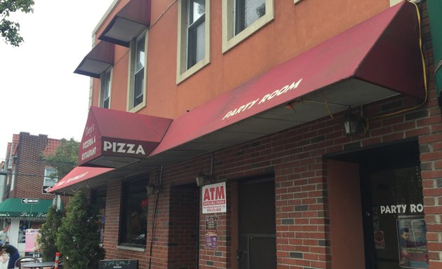 Photo of Tony's Pizzeria