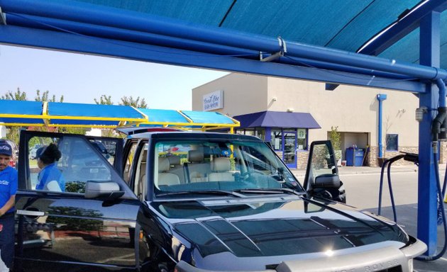 Photo of Ocean Blue Car Wash-Addison