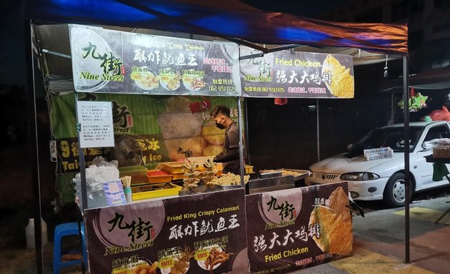 Photo of Pasar Malam Perkampungan Valdor