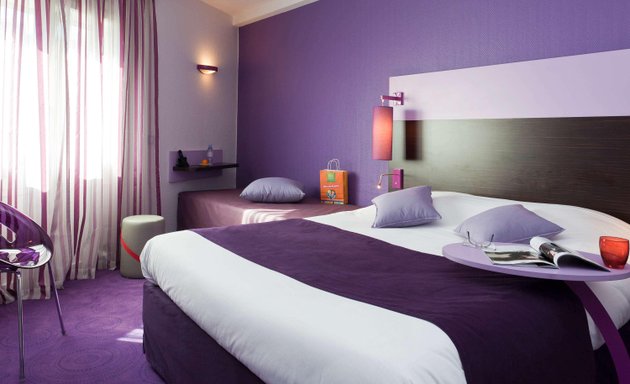 Photo de Hôtel ibis Styles Marseille Centre Prado Castellane