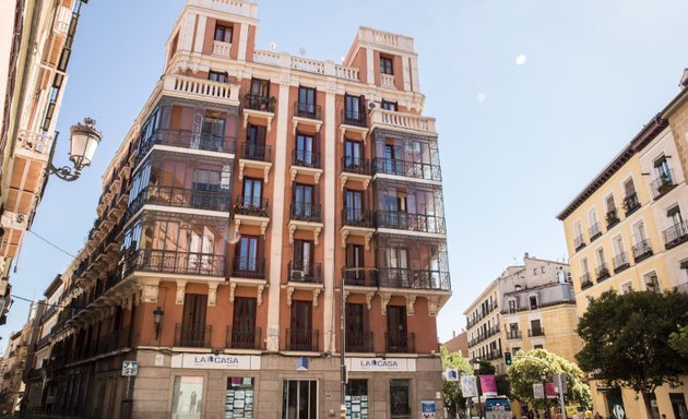 Foto de 🏠 Agencia Inmobiliaria en La Latina, Madrid | La Casa Agency