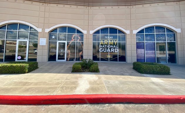 Photo of National Guard Recruiting