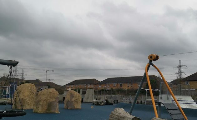 Photo of Ripple Greenway Concrete skatepark