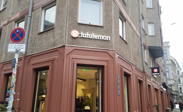 Foto von lululemon Berlin Mitte Store