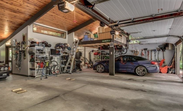 Photo of Allens Garage