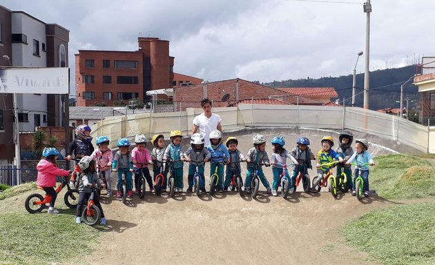Foto de Carpes Escuela De Ciclismo