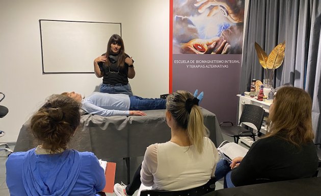 Foto de Escuela de Biomagnetismo y Terapias Alternativas