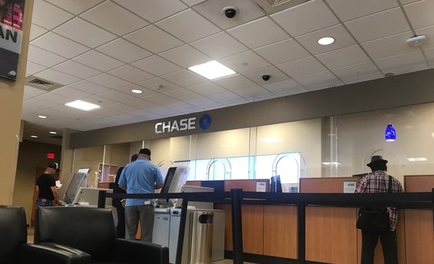 Photo of Chase Bank