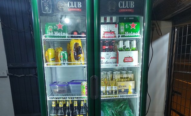 Foto de Deposito de cerveza licores y cigarrillos Licores el sediento