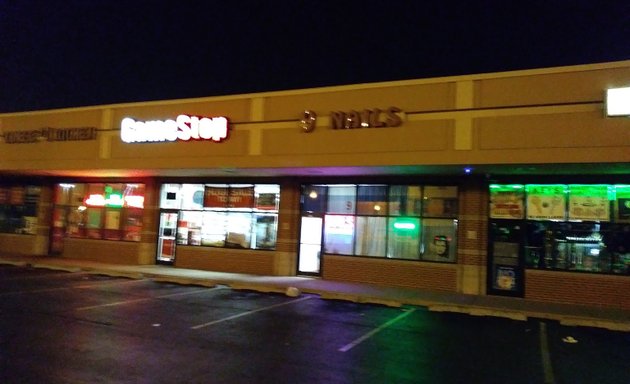 Photo of GameStop