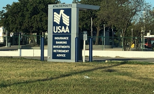 Photo of Usaa atm