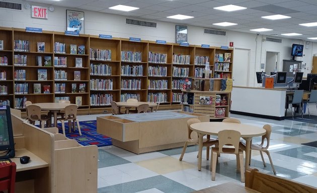 Photo of Brooklyn Public Library - Spring Creek Branch