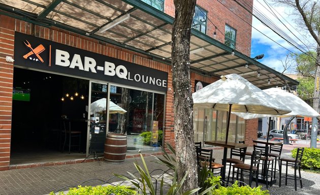Foto de Bar-BQ Lounge